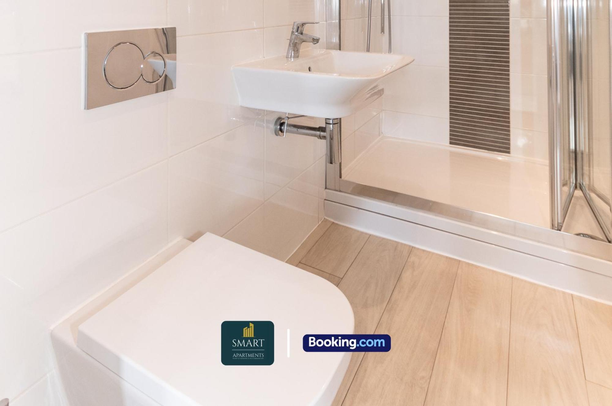 Spacious City Center Apartment By Smart Apartments Short Lets & Serviced Accommodation Apartment Southampton With Free Wifi Dış mekan fotoğraf