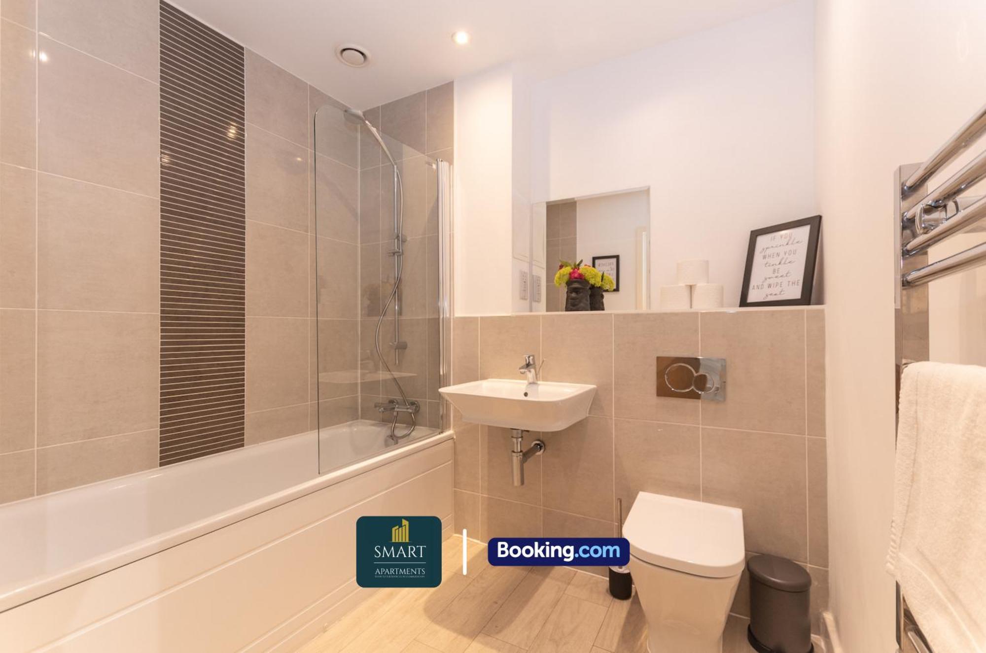 Spacious City Center Apartment By Smart Apartments Short Lets & Serviced Accommodation Apartment Southampton With Free Wifi Dış mekan fotoğraf