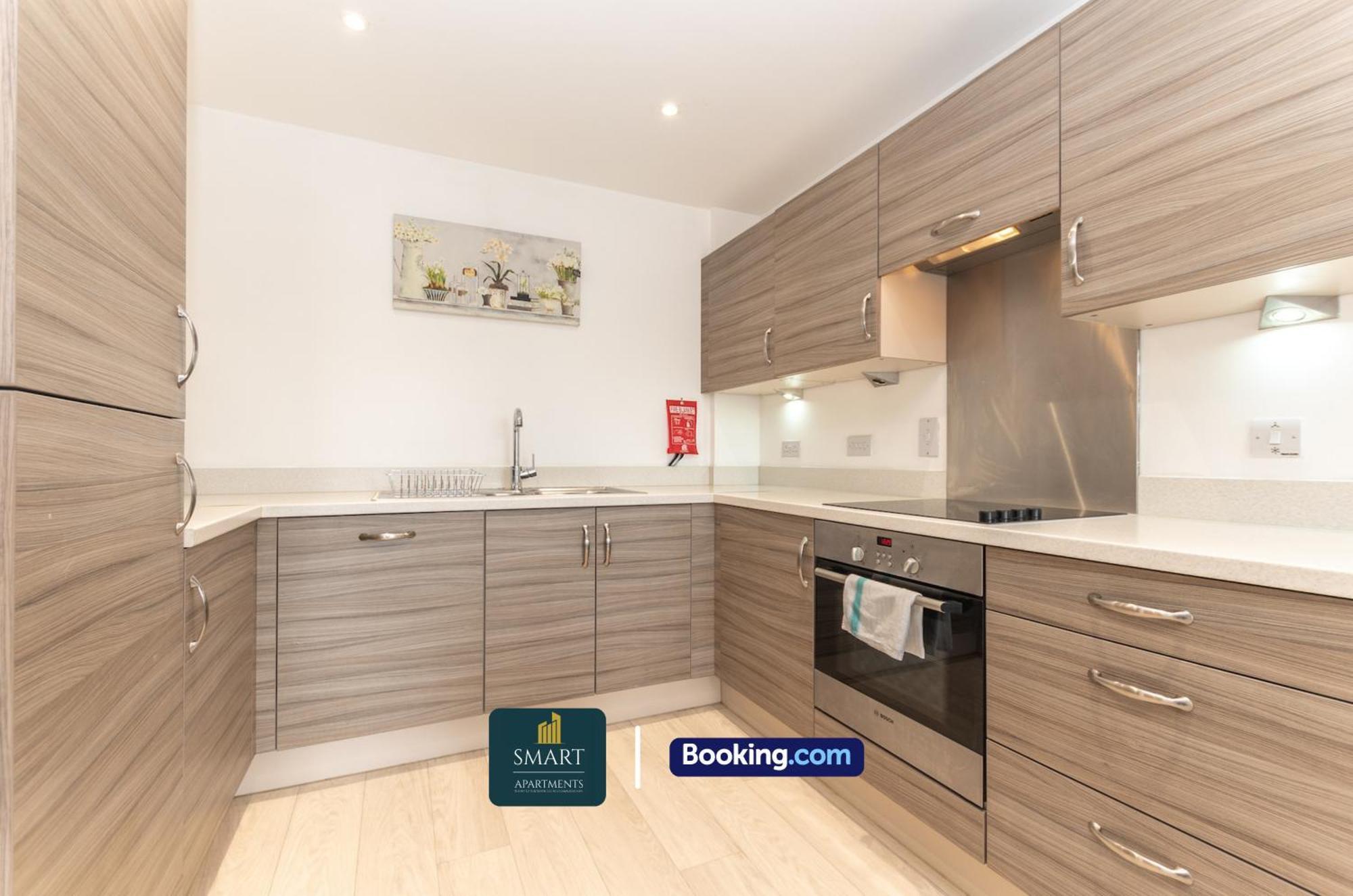 Spacious City Center Apartment By Smart Apartments Short Lets & Serviced Accommodation Apartment Southampton With Free Wifi Dış mekan fotoğraf