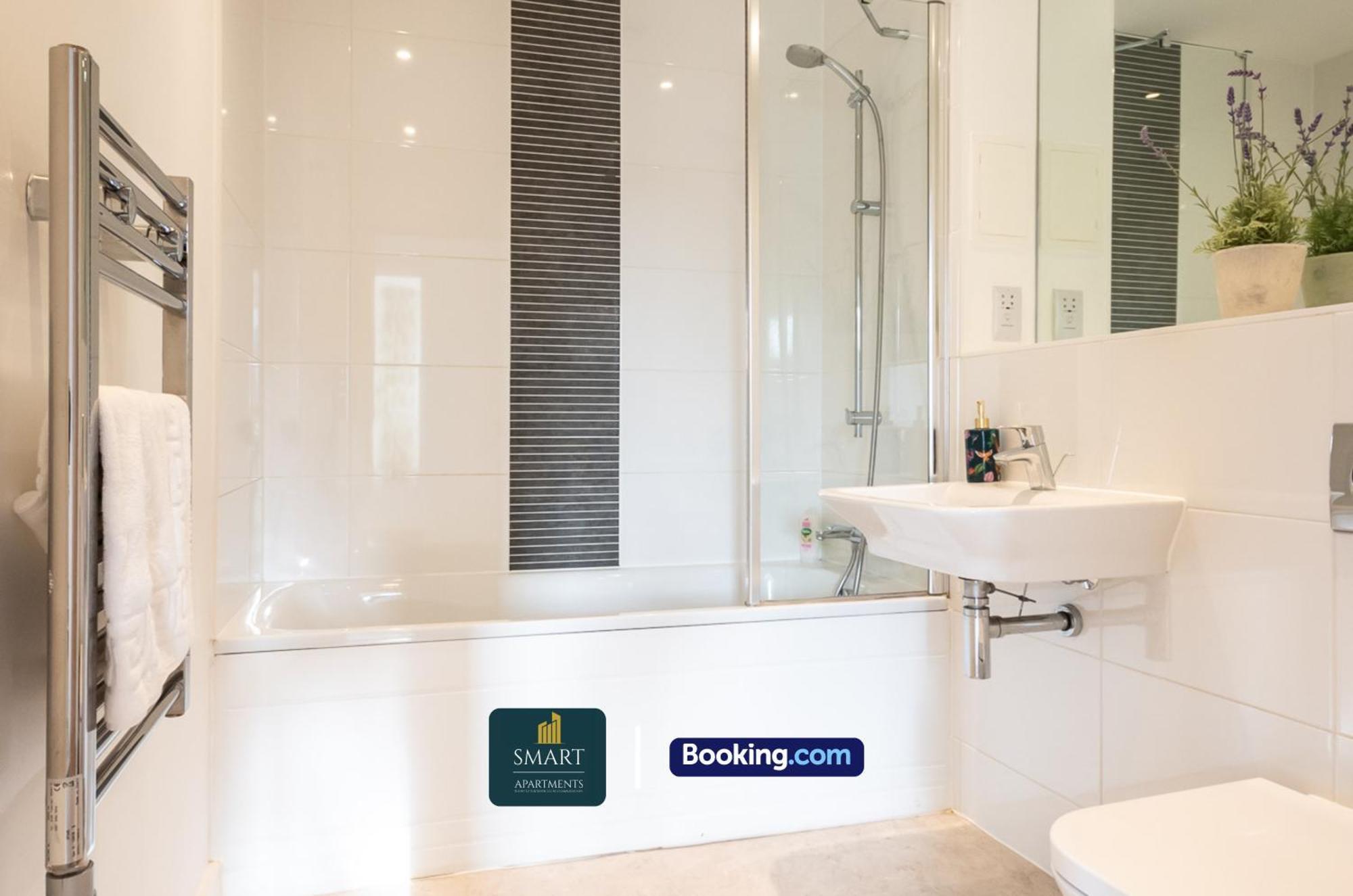Spacious City Center Apartment By Smart Apartments Short Lets & Serviced Accommodation Apartment Southampton With Free Wifi Dış mekan fotoğraf