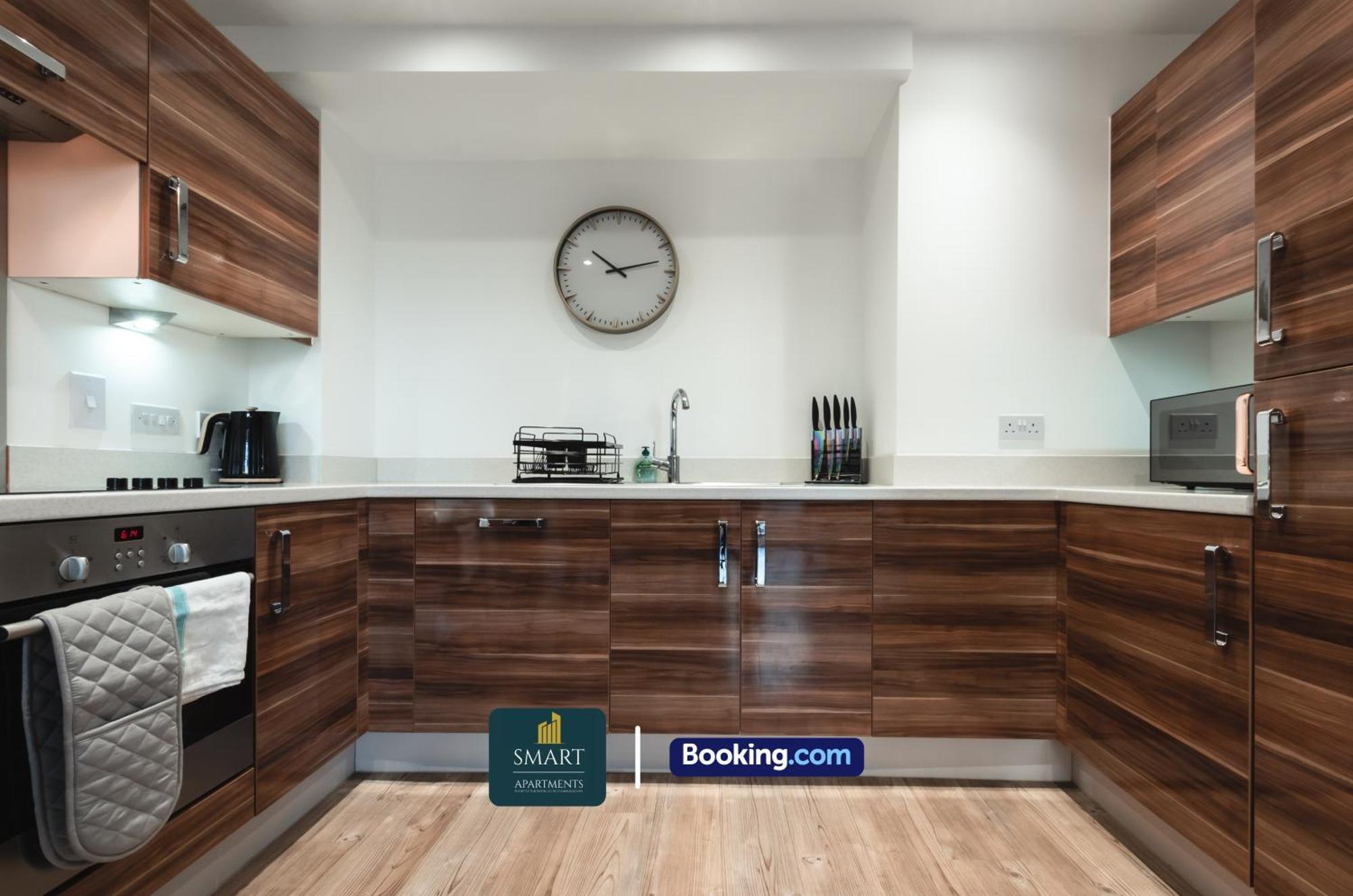 Spacious City Center Apartment By Smart Apartments Short Lets & Serviced Accommodation Apartment Southampton With Free Wifi Dış mekan fotoğraf